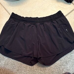 Lululemon Tracker shorts